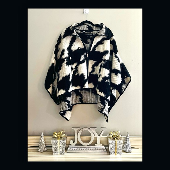 Women’s French Connection Wool Black White Cape Jacket Sweater - Picture 2 of 14